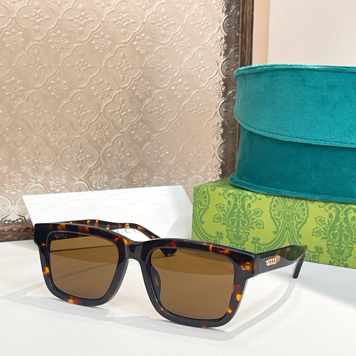 GUCCI Sunglasses-GG1869S