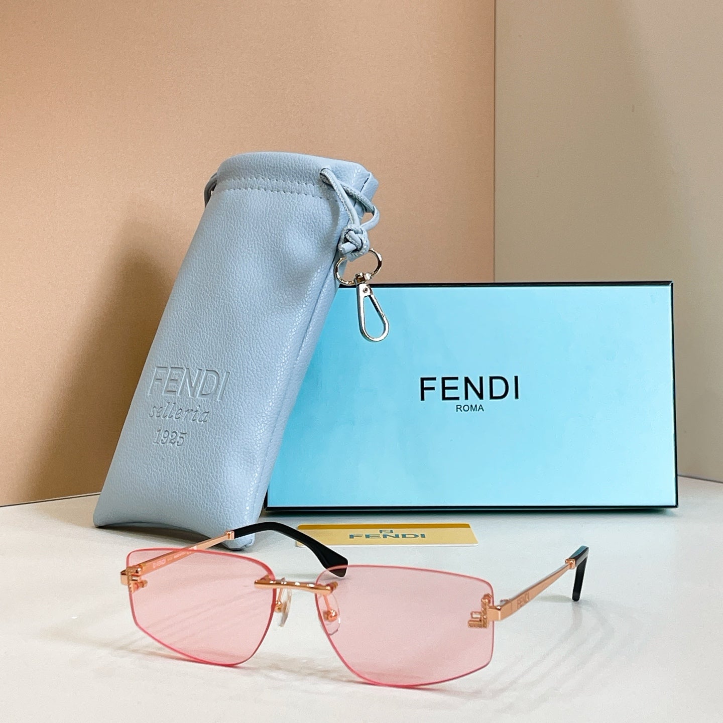FENDI Sunglasses-FE5116US
