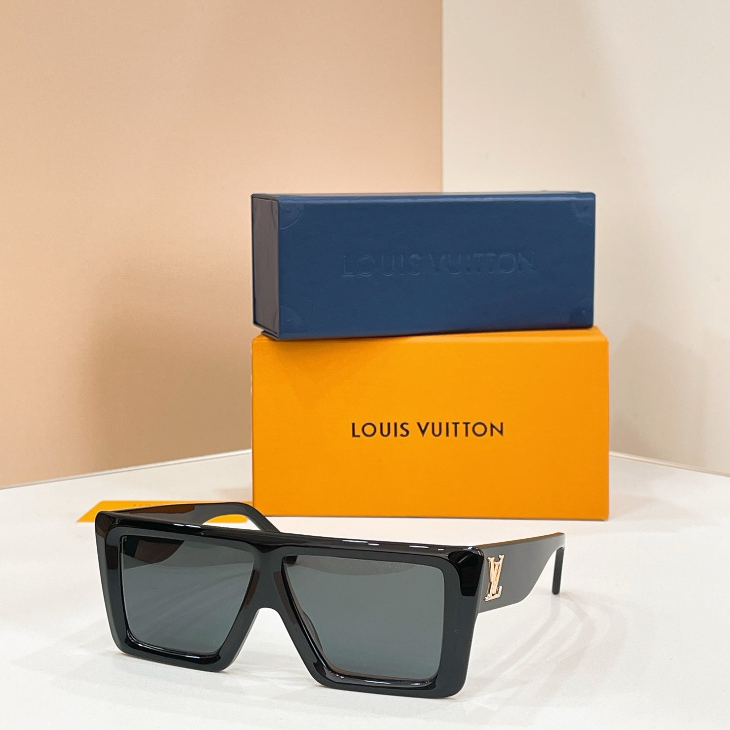LOUIS VUITTON Eyeglasses Z2916