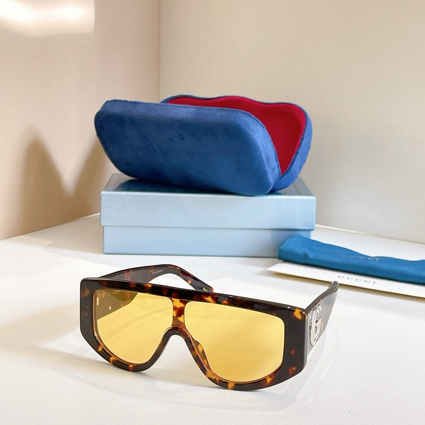 GUCCI Sunglasses GG1950S