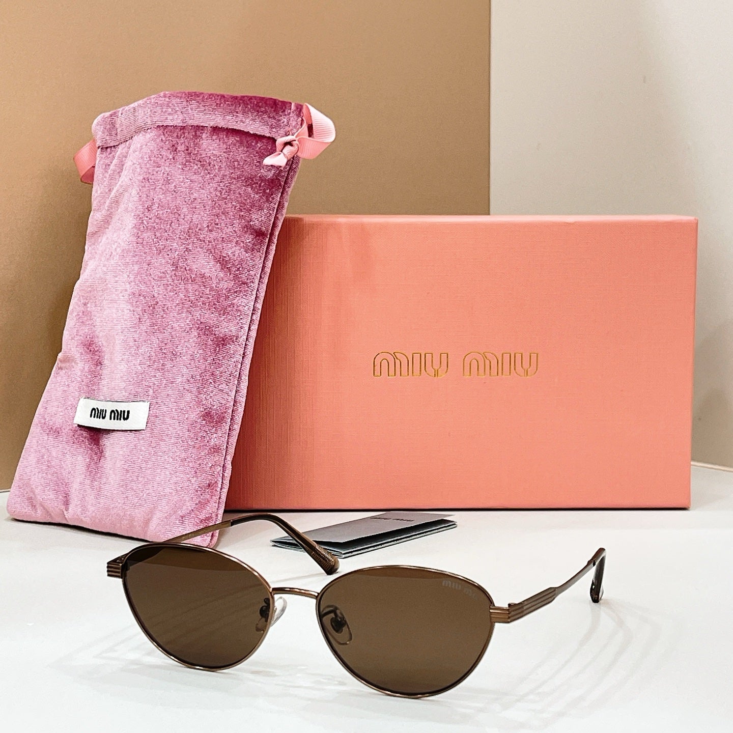 MIU MIU Sunglasses SMU A63